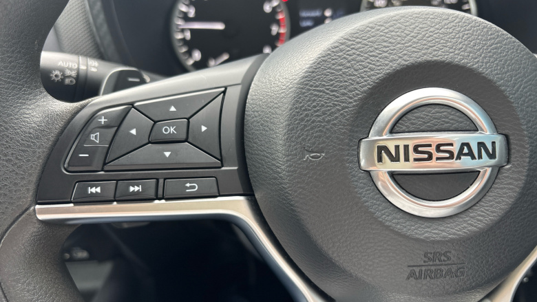 Nissan Juke 1.0 DiG-T 114 Acenta 5dr DCT Petrol Hatchback